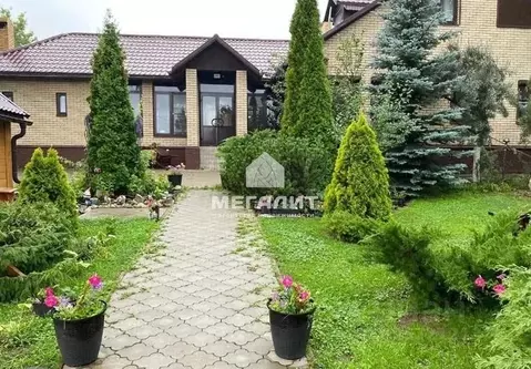 Дом в Татарстан, Верхнеуслонский район, Октябрьское с/пос, с. Матюшино ...