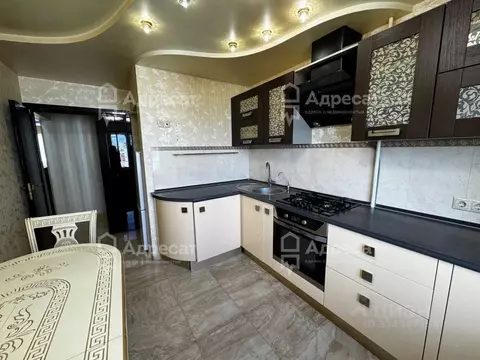 4-к кв. Волгоградская область, Волгоград Университетский просп., 49 ...