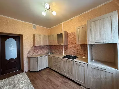 3-к кв. Астраханская область, Астрахань Имени Бабаевского мкр, ул. ...