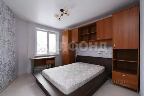 Комната Новосибирская область, Новосибирск ул. Толбухина, 25 (30.5 м)