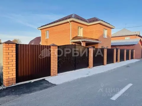 Дом в Тюменская область, Тюмень Нефтяников мкр, ул. Перова (137 м)