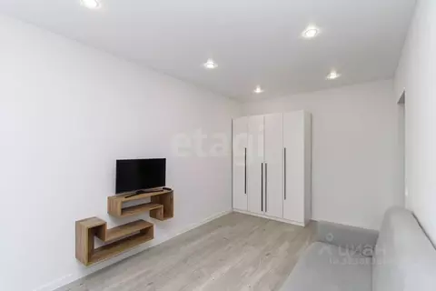 Студия Тюменская область, Тюмень ул. Краснооктябрьская, 16к1 (31.5 м)