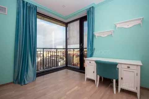 2-к кв. Тюменская область, Тюмень ул. 50 лет Октября, 4 (90.6 м)