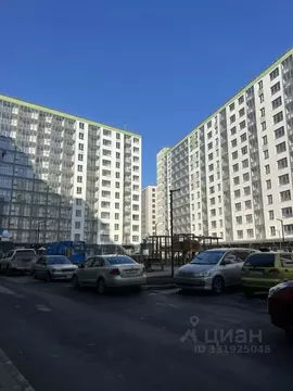 3-к кв. Санкт-Петербург пос. Шушары, просп. Старорусский, 5к2 (64.0 м)