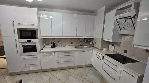 2-к кв. Санкт-Петербург Ленинский просп., 151к3 (70.0 м)