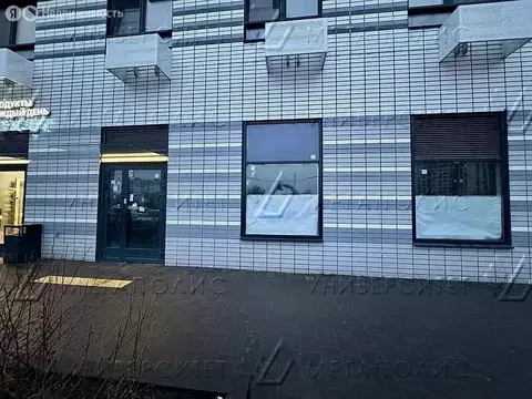 Торговая площадь (81 м)