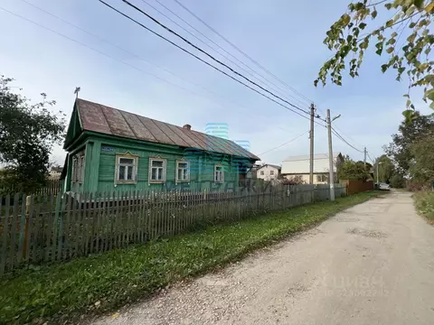 Дом в Калужская область, Город Калуга городской округ, д. Тинино ул. ...