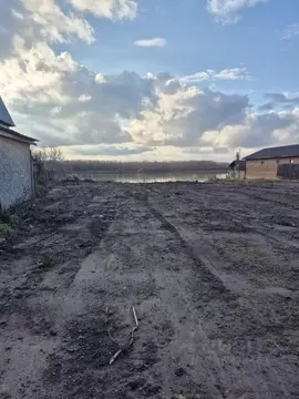 Участок в Омская область, Омский район, с. Усть-Заостровка ул. ...