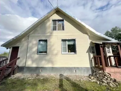 Дом в Новгородская область, Валдайский муниципальный район, Рощинское ...