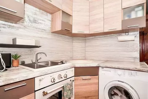 2-к кв. Белгородская область, Старый Оскол Интернациональный мкр, 6 ...