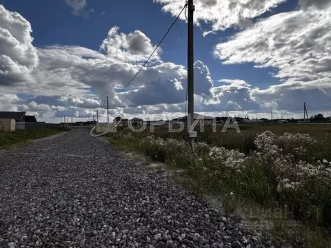 Участок в Тюменская область, Тюменский район, д. Падерина Луговая ул. ...