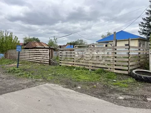 Участок в Алтайский край, Барнаул Парашютная ул. (3.3 сот.)