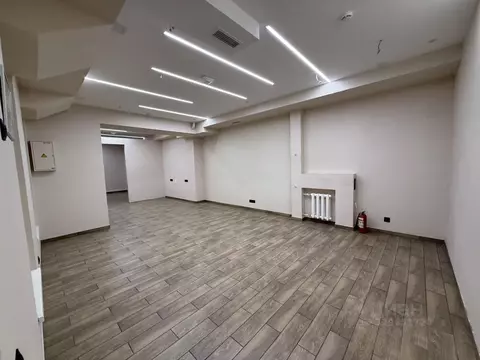 Офис в Санкт-Петербург 8-я Васильевского острова линия, 25 (60 м)
