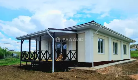 Дом в Крым, Симферопольский район, Добровское с/пос, с. Краснолесье ...