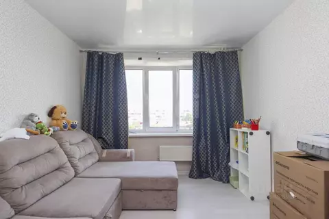 2-к кв. Омская область, Омск бул. Архитекторов, 3/10 (53.0 м)