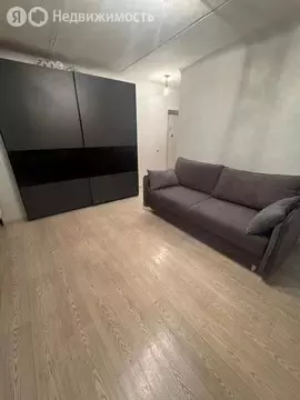 3-комнатная квартира: Тюмень, Рижская улица, 53 (56 м)