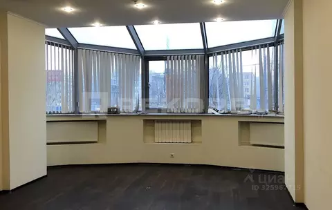 Офис в Санкт-Петербург пл. Конституции, 7 (289 м)