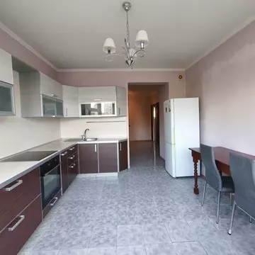 2-к кв. Московская область, Красногорск ул. Имени Зверева, 4 (67.0 м)