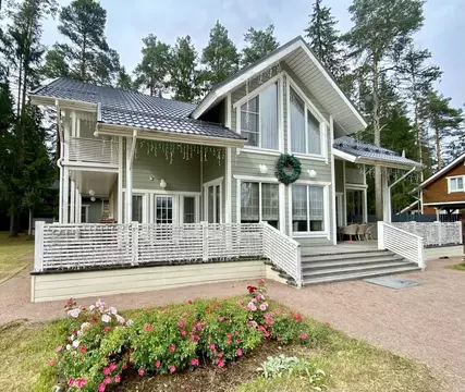 Дом в Ленинградская область, Выборгский район, Полянское с/пос, пос. ...