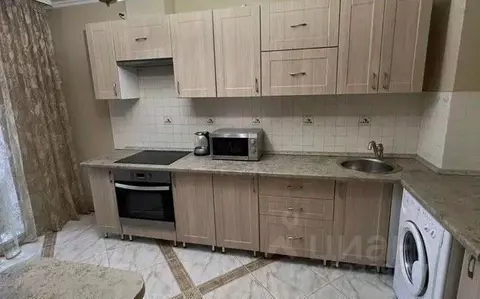 2-к кв. Омская область, Омск бул. Архитекторов, 4/1 (60.0 м)