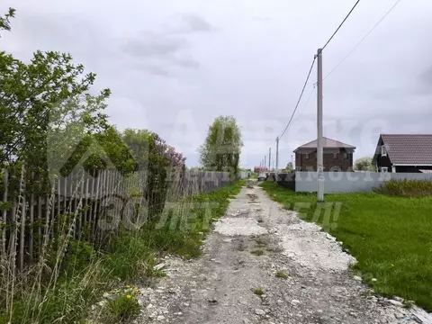 Участок в Тюменская область, Тюмень Полянка садовое товарищество, ул. ...