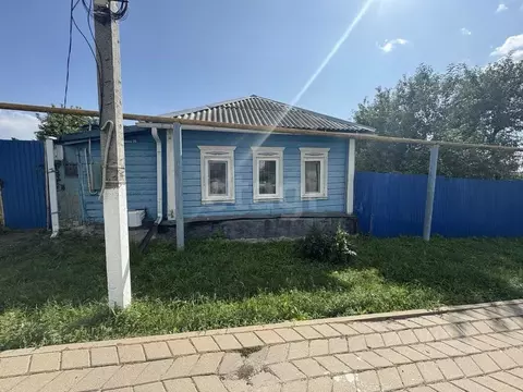 Дом в Белгородская область, Корочанский район, Бехтеевское с/пос, с. ...