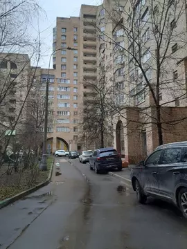 Продается 3-комнатная квартира