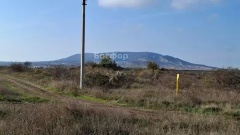 Участок в Крым, Кировский район, Первомайское с/пос, с. Первомайское ...
