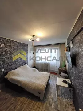 2-к кв. Омская область, Омск Заозерный мкр, ул. Бархатовой, 4 (47.8 м)