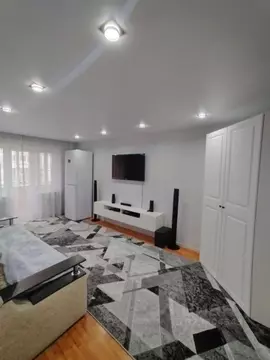 3-к кв. Челябинская область, Челябинск ул. 50-летия ВЛКСМ, 41 (68.0 м)