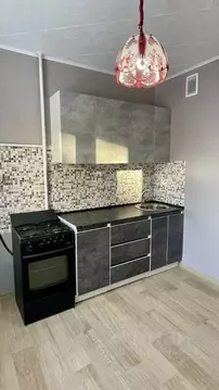 2-к кв. Омская область, Омск Радуга мкр, ул. Жуковского, 33/1 (55.0 м)