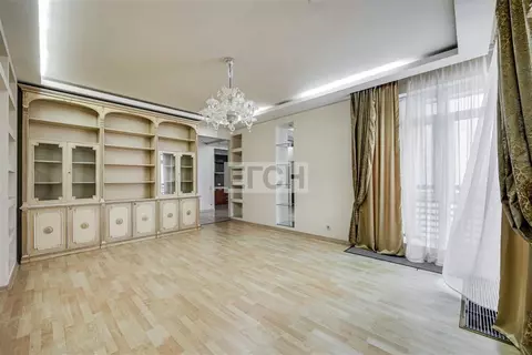 Продается 3-комнатная квартира