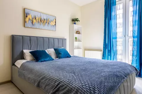 3-к кв. Санкт-Петербург Кременчугская ул., 13к2 (70.0 м)