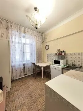 2-к кв. Москва ул. Амундсена, 1К1 (65.0 м)