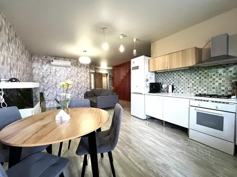 Таунхаус в Адыгея, Тахтамукайский район, Старобжегокайское с/пос, ...