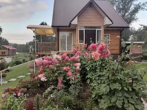 Дом в Алтайский край, Первомайский район, с. Зудилово  (89 м)