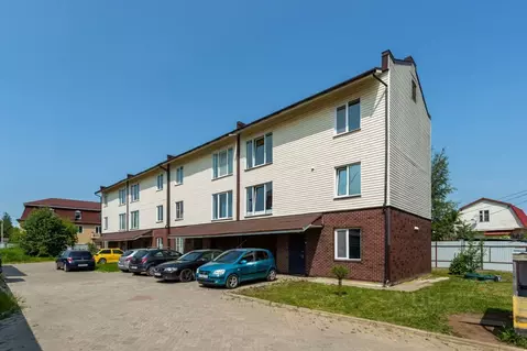 Таунхаус в Ленинградская область, Всеволожский район, Имени Свердлова ...