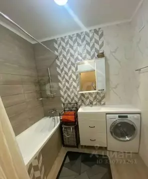 2-к кв. Пермский край, Пермь ул. Революции, 48В (63.7 м)
