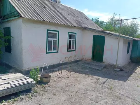 Дом в Ростовская область, Октябрьский район, Красюковская сл. ул. ...