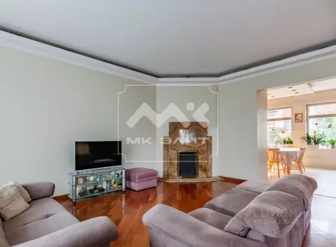 Таунхаус в Санкт-Петербург 2-я Никитинская ул., 61 (188 м)