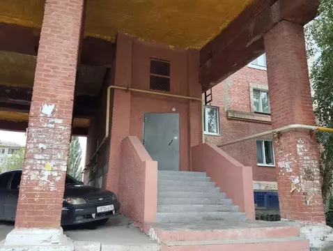 Помещение свободного назначения в Омская область, Омск ул. Кирова, 4 ...