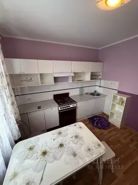 3-к кв. Московская область, Красногорск ул. Имени Зверева, 6 (80.0 м)