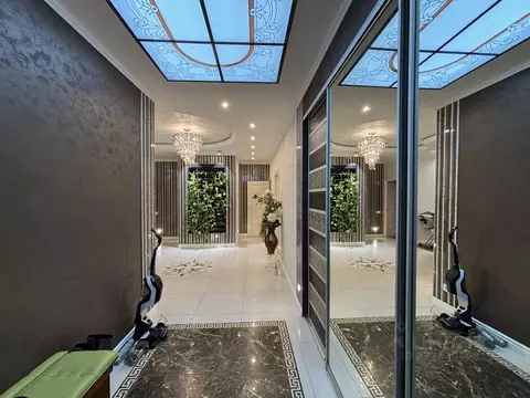 4-к кв. Пермский край, Пермь ул. Революции, 21Б (137.1 м)