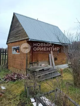 Дом в Свердловская область, Артемовский муниципальный округ, с. ...