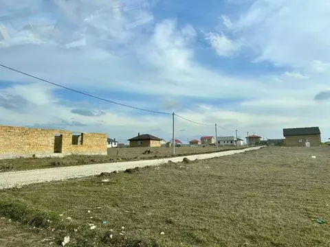 Участок в Крым, Симферопольский район, с. Мирное ул. Узеира ...