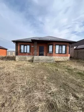 Дом в Ставропольский край, Михайловск Шпаковский район, Вишневая ул., ...