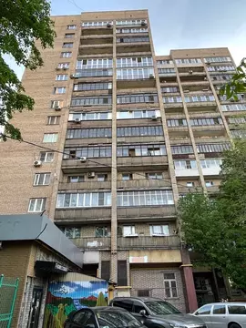 Продается 3-комнатная квартира