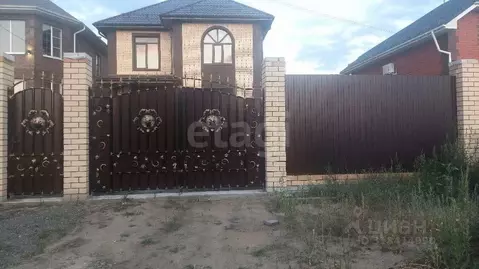 Дом в Воронежская область, Воронеж ул. Академика Басова, 2 (165 м)