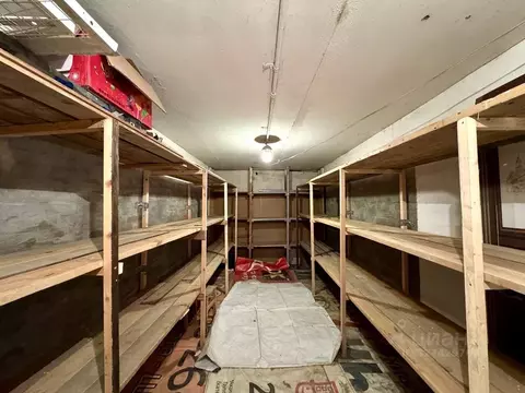 Гараж в Свердловская область, Екатеринбург ул. 8 Марта, 211 (18 м)