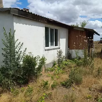 Дом в Крым, Сакский район, Воробьевское с/пос, с. Шишкино ул. Садовая, ...